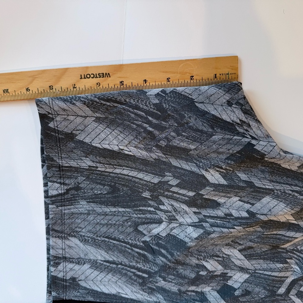 Pace-Breaker Gray Geometric Patterned Lululemon L… - image 5